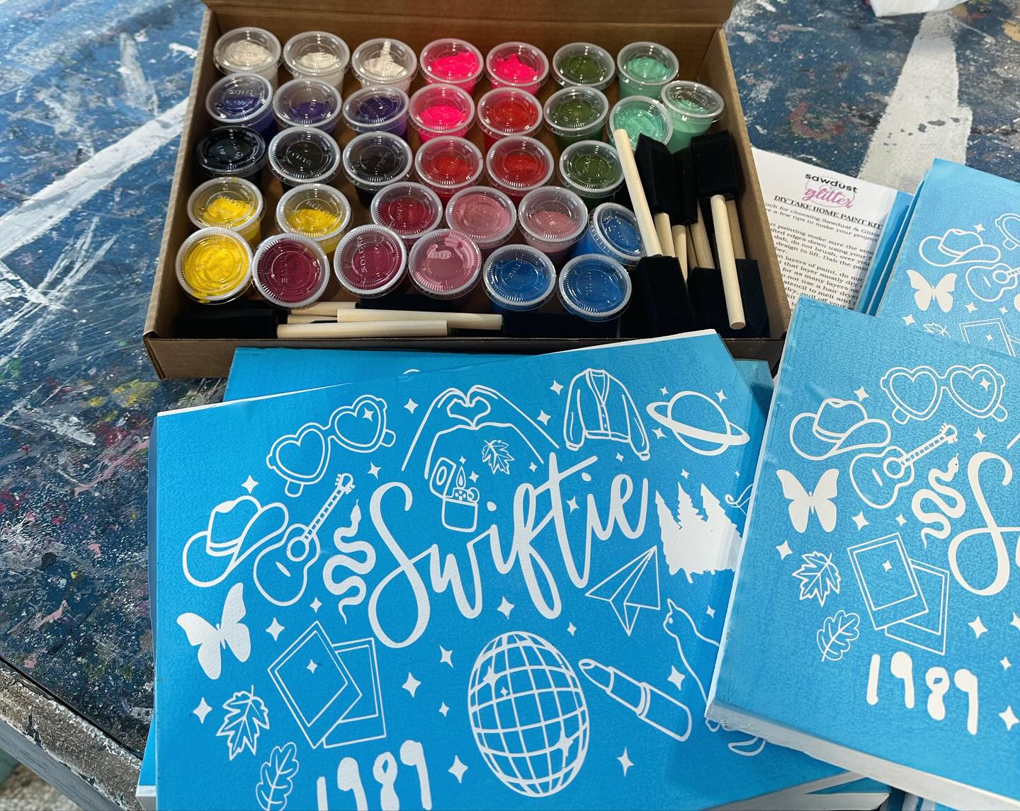DIY to go Paint Kit (customizable)