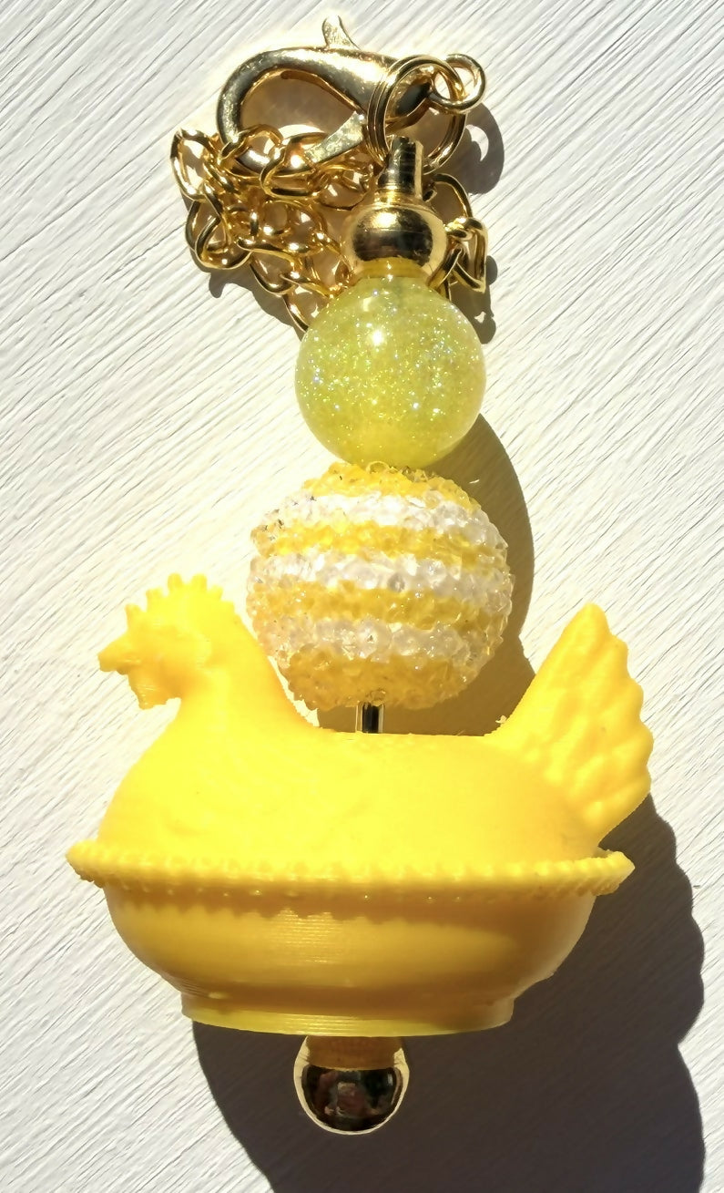 Hen on Nest Tumbler/Bag Charm (Yellow/Gold)