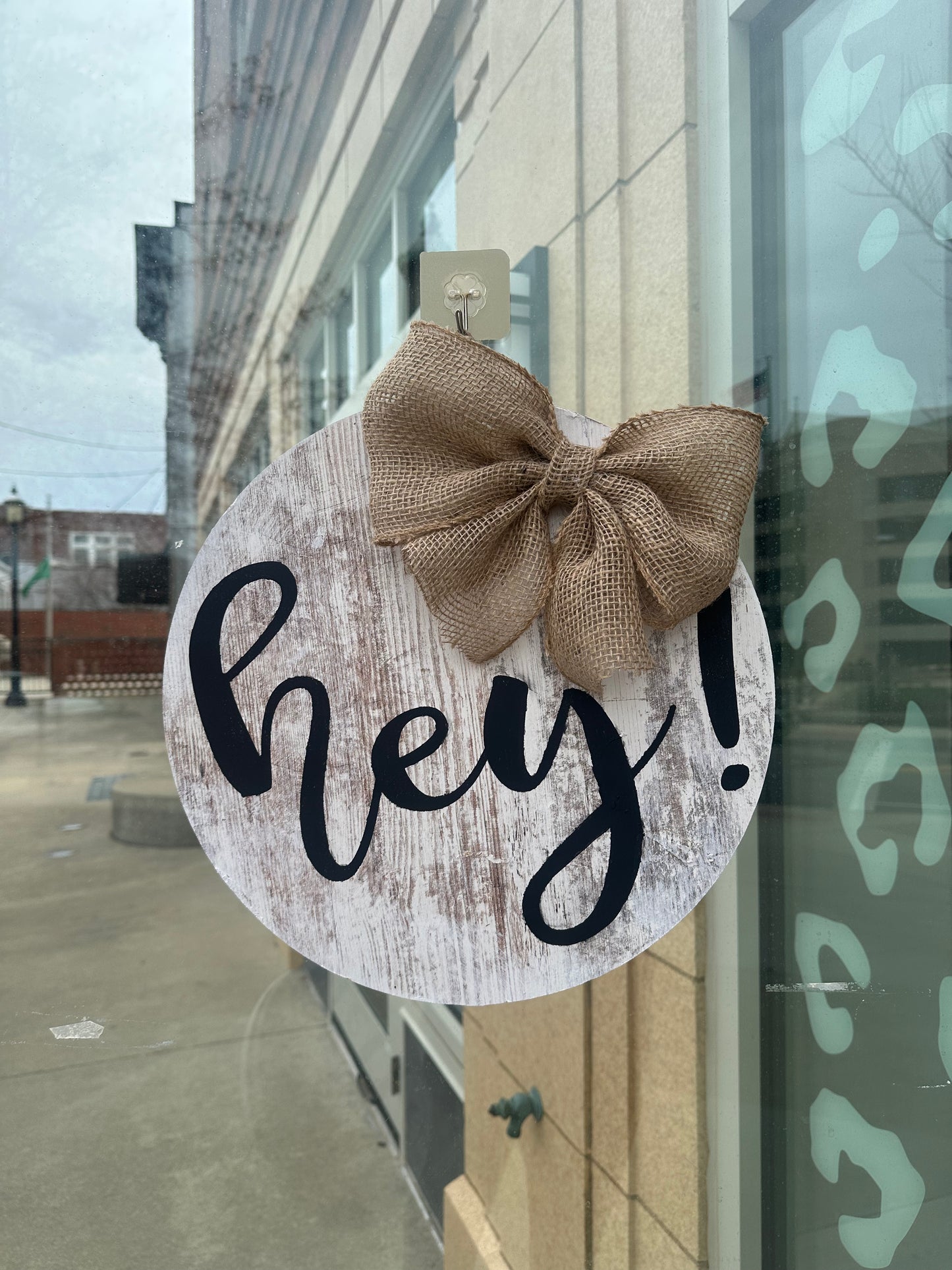 Hey! door circle