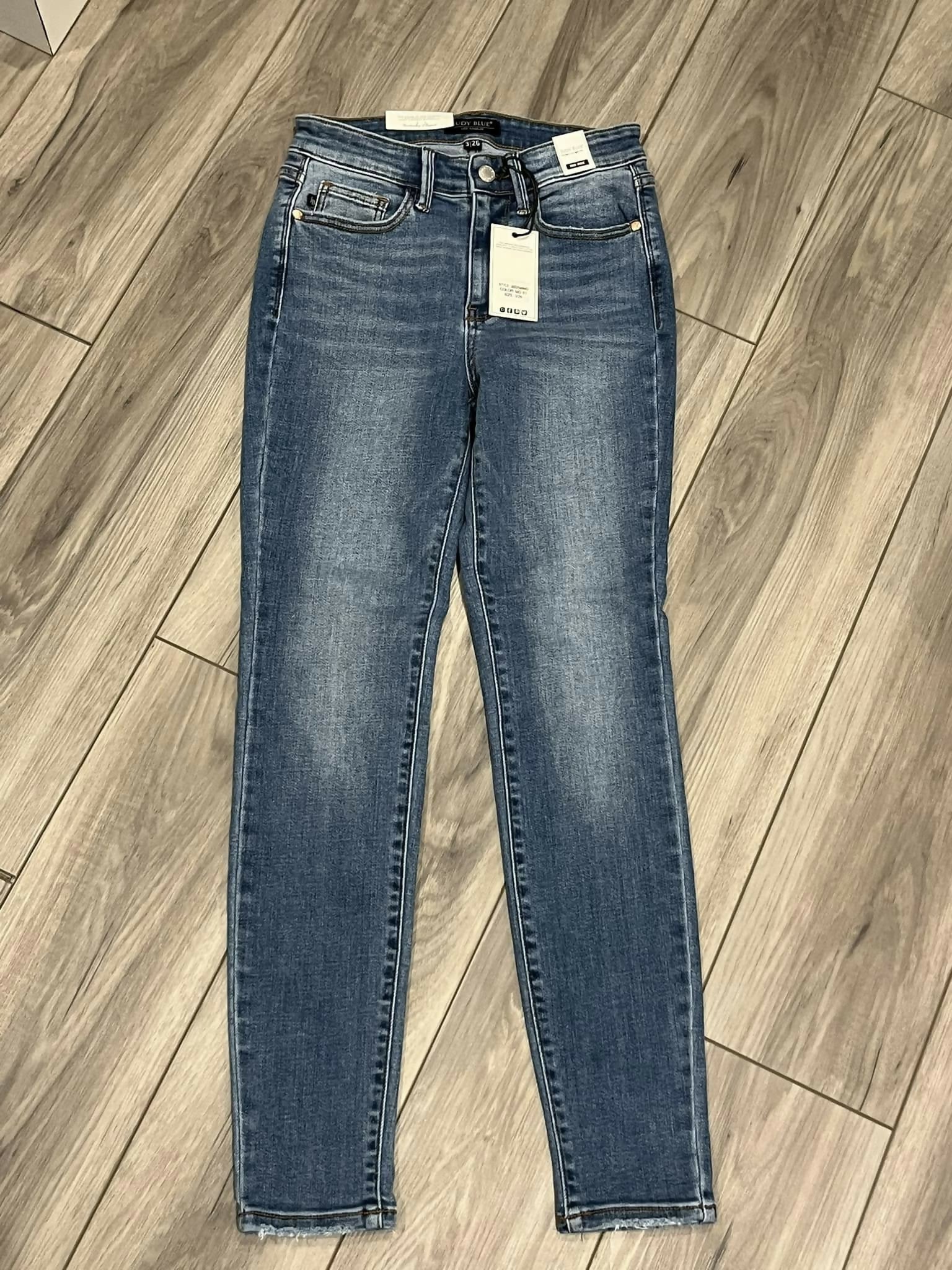 Judy blue medium Wash non distress