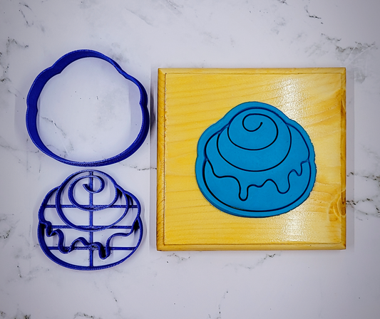 Cinnamon Bun Cookie Cutter Set (2-Piece)