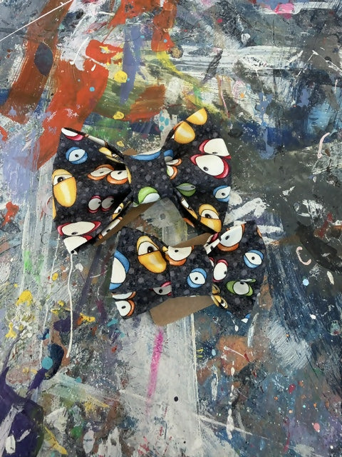 Over The Collar Bow-Tie I see you