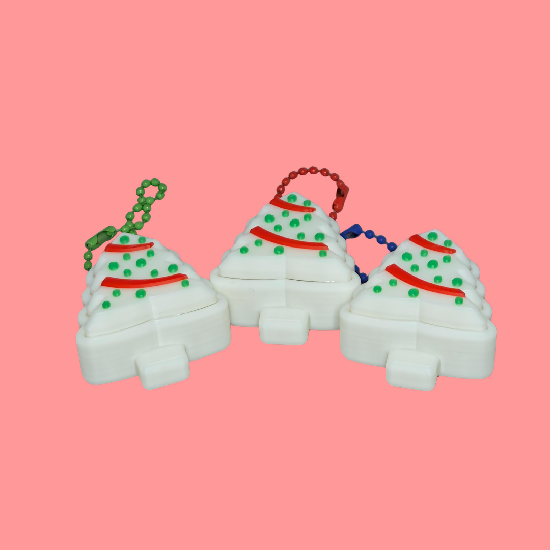 Christmas Tree Cake Clicker Keychain – Sweet Holiday Fidget Fun
