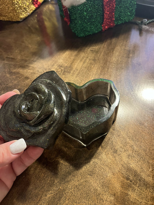 Rose jewelry container