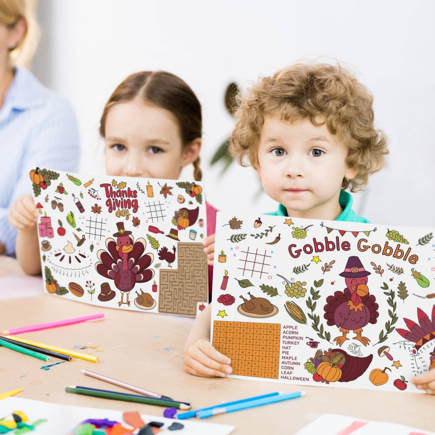 Thanksgiving Coloring Tablecloth Set