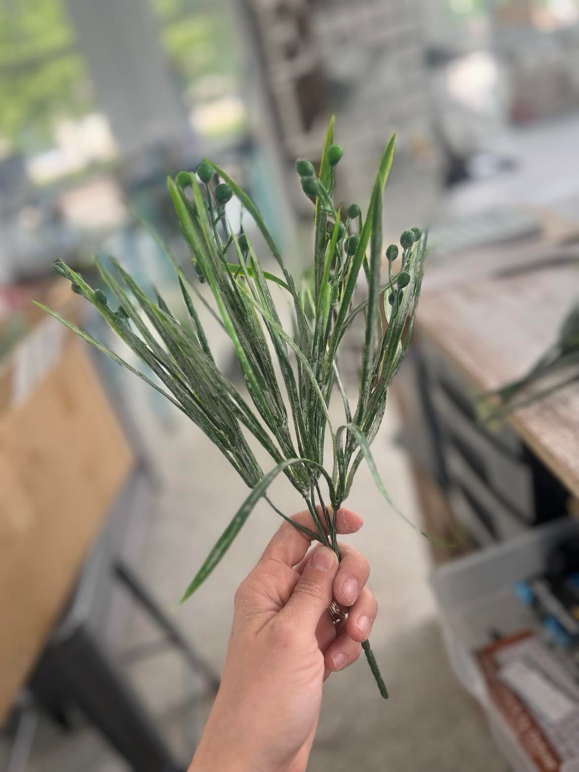 Flocked grass spray with seeds