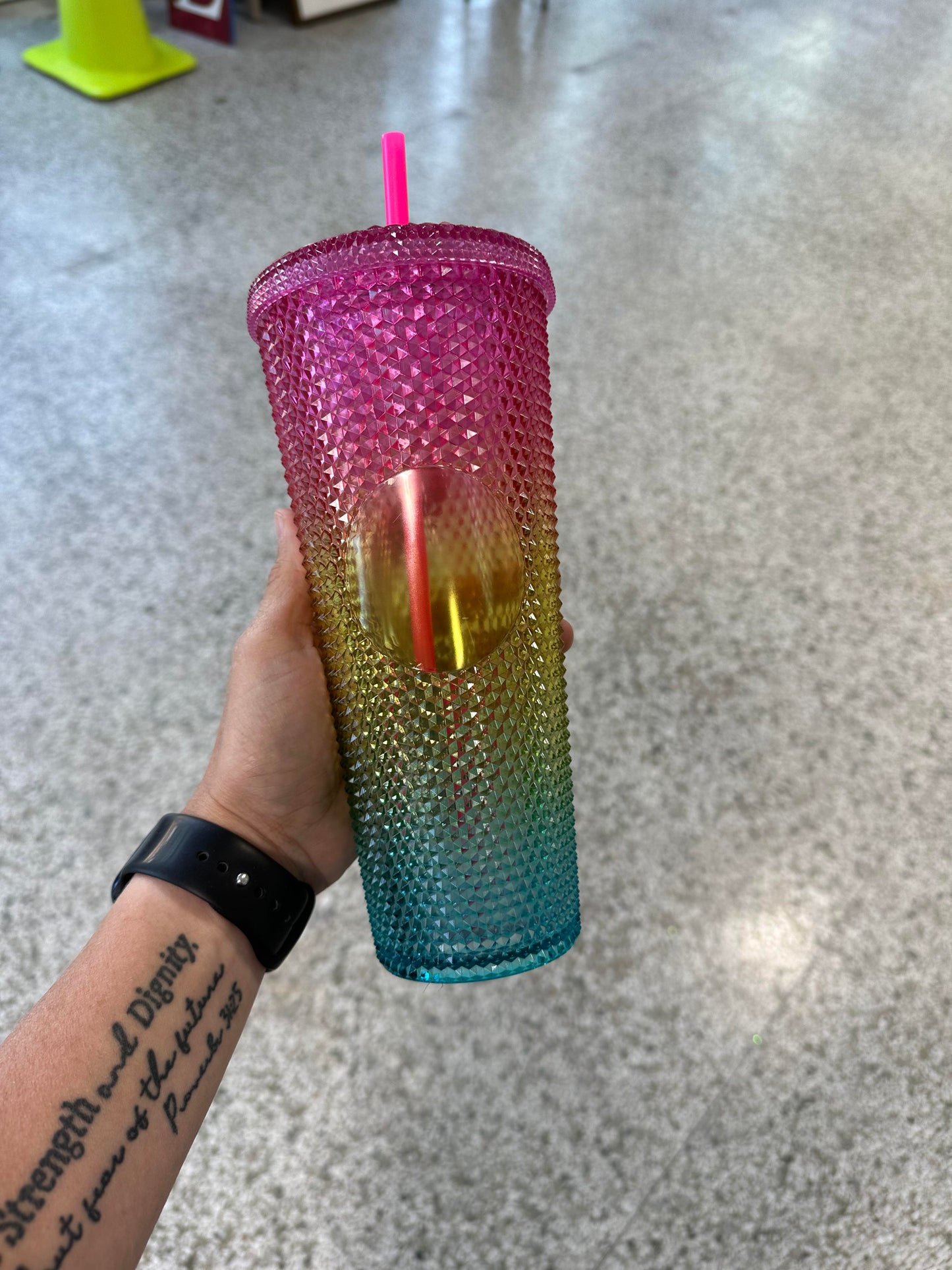 24oz Studded Tumbler