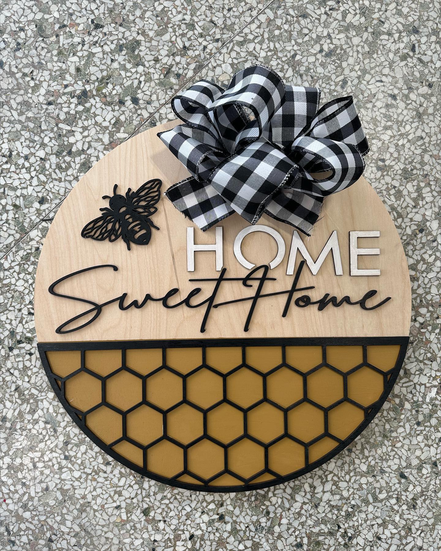 Home Sweet Home Round Door hanger