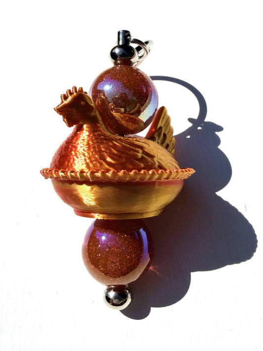 **Color Shift Hen on Nest Keychain