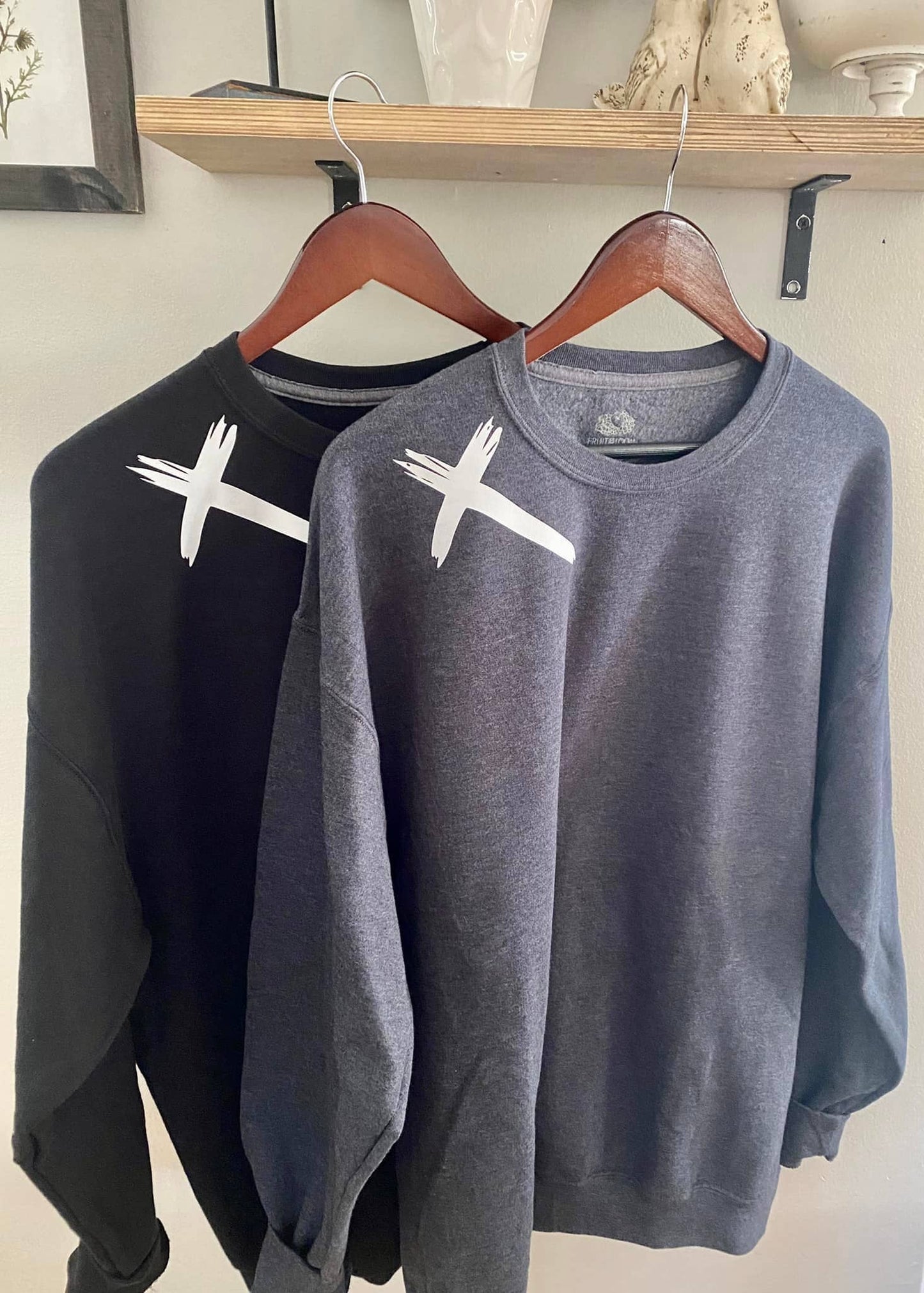 Jesus has my Back - Sweatshirt