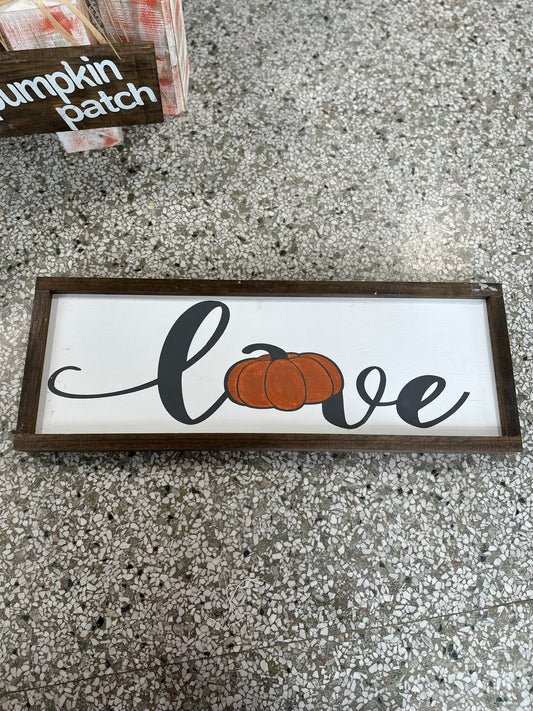 Love Pumpkin Sign