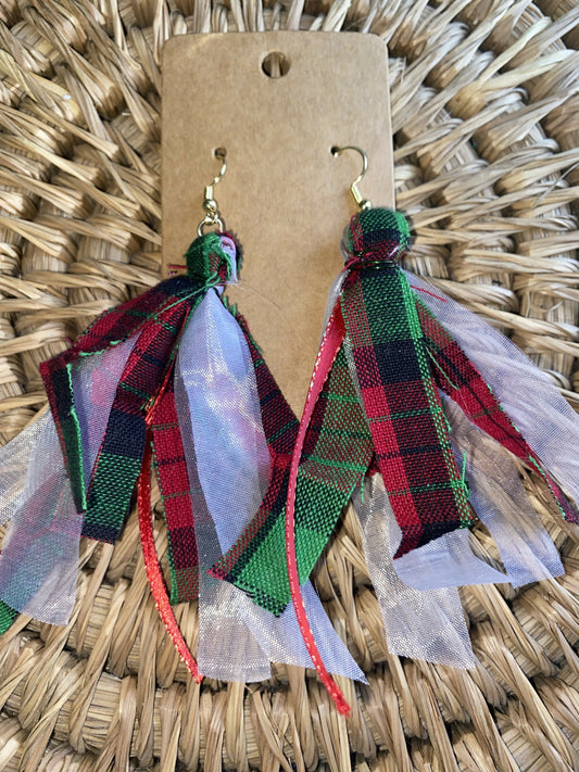 Plaid and white silk earrings