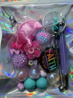 DIY Kit - Pen & Keychain (Pink Hen)