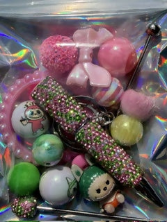DIY Kit - Pen & Keychain (Pink&Green Character)