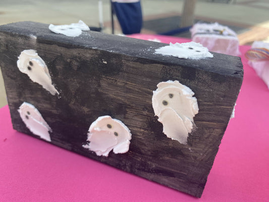 Medium White Ghost Black Block