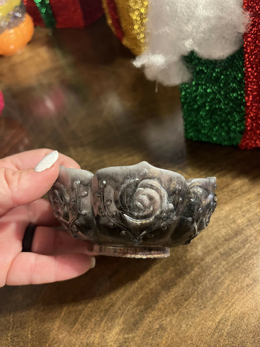 Resin rose detail bowl