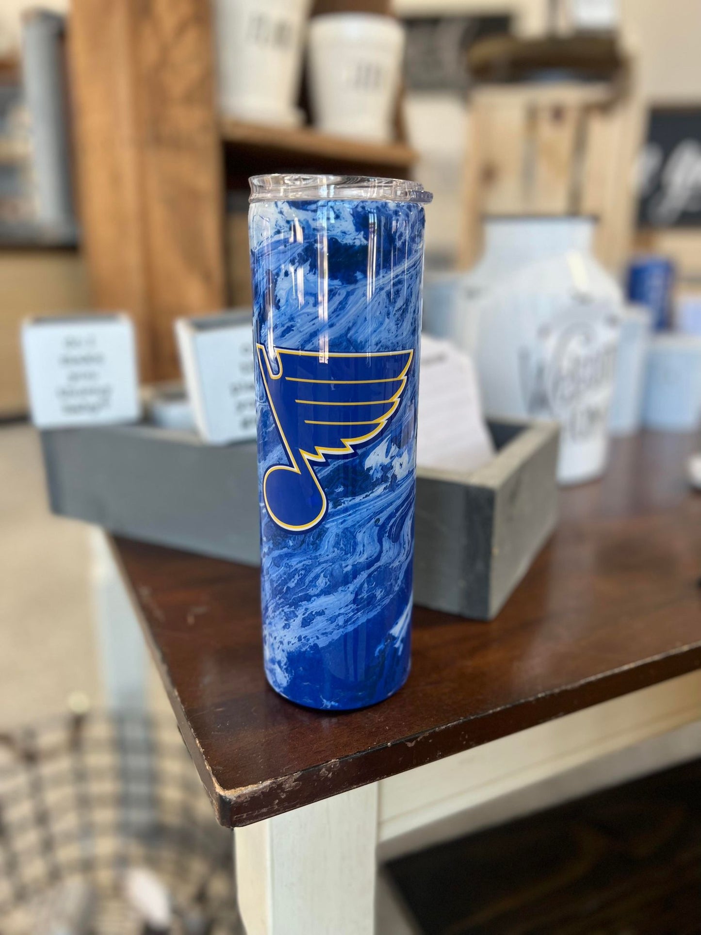 30oz blue Hydro Tumbler