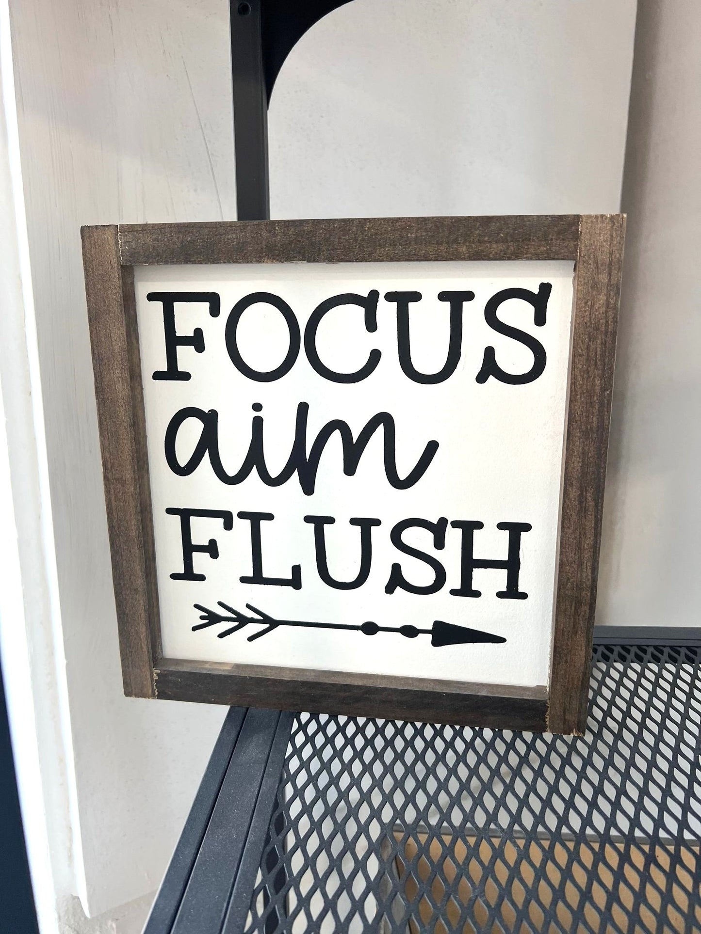 Focus Aim Flush Sign